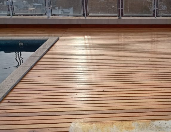 Pisos deck